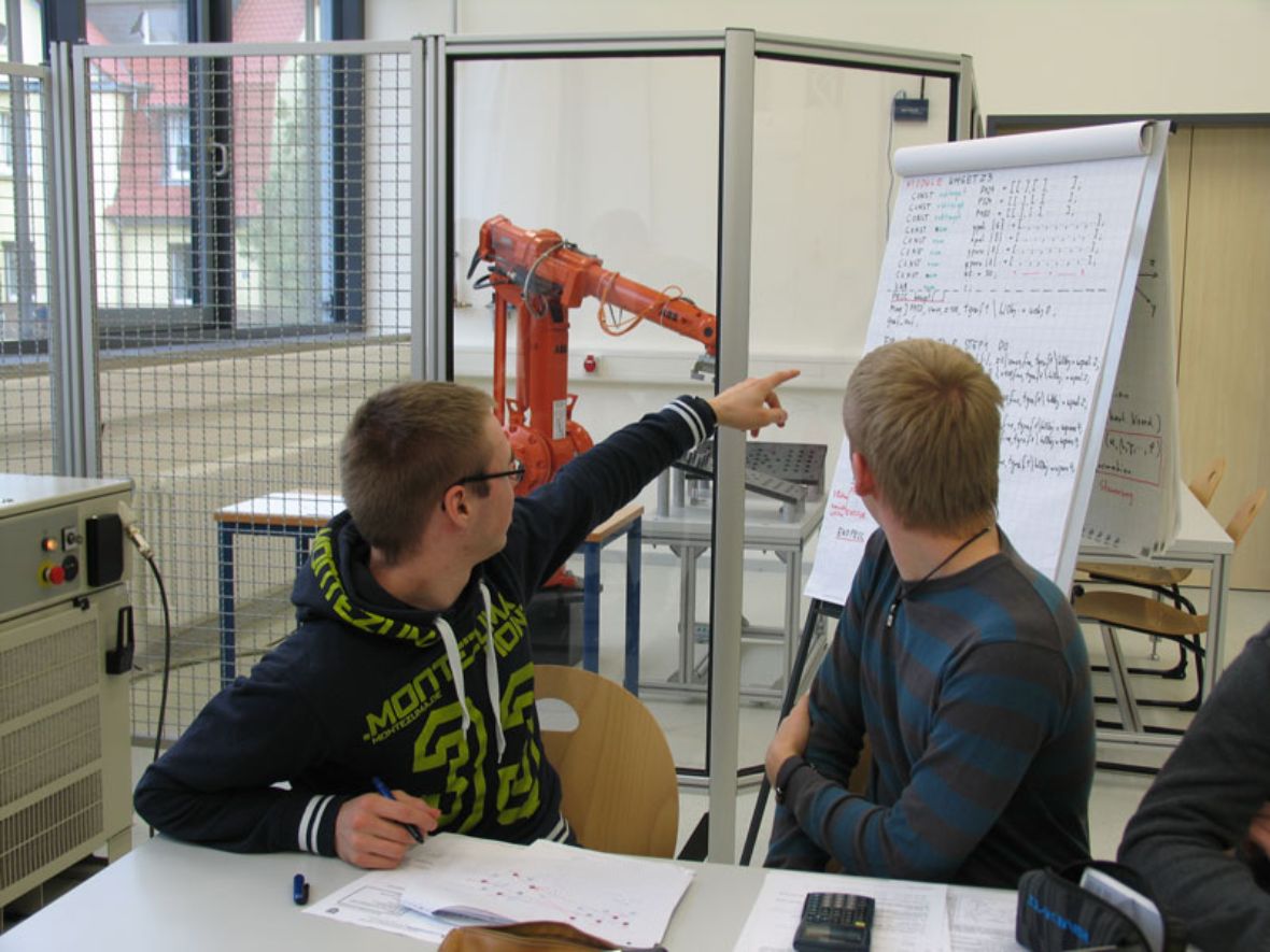 Techniklabore der Dualen Hochschule Gera-Eisenach