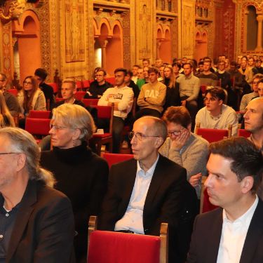 Blick ins Publikum im Festsaal der Wartburg